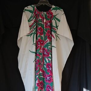 1970's Vintage Resort Line Hawaii Floral Print Kaftan Dress One Sz Fits All